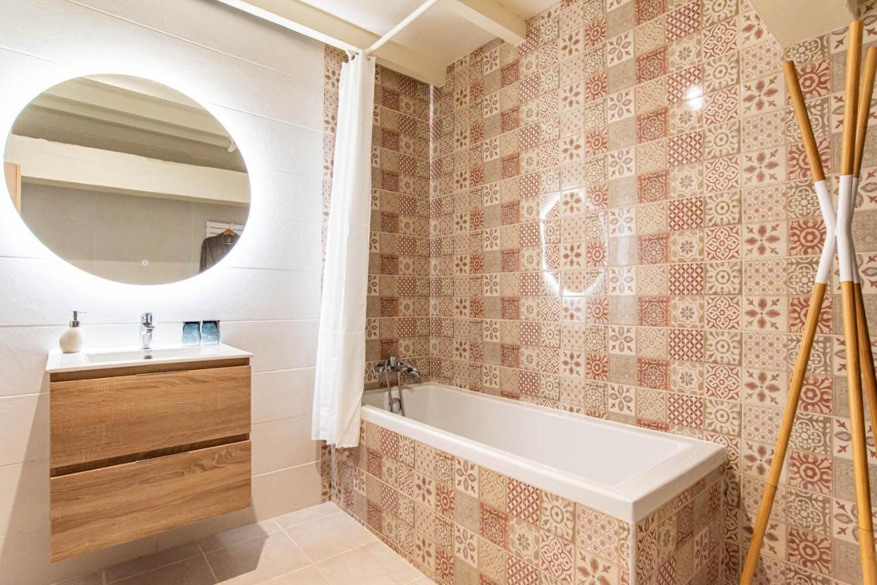 Les Nuits Du Pastelier Hotell Teulat Exteriör bild